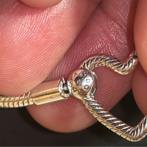 ✨SOLD✨
Pandora Sterling Silver Open Heart Clasp Bracelet - Picture 13 of 16